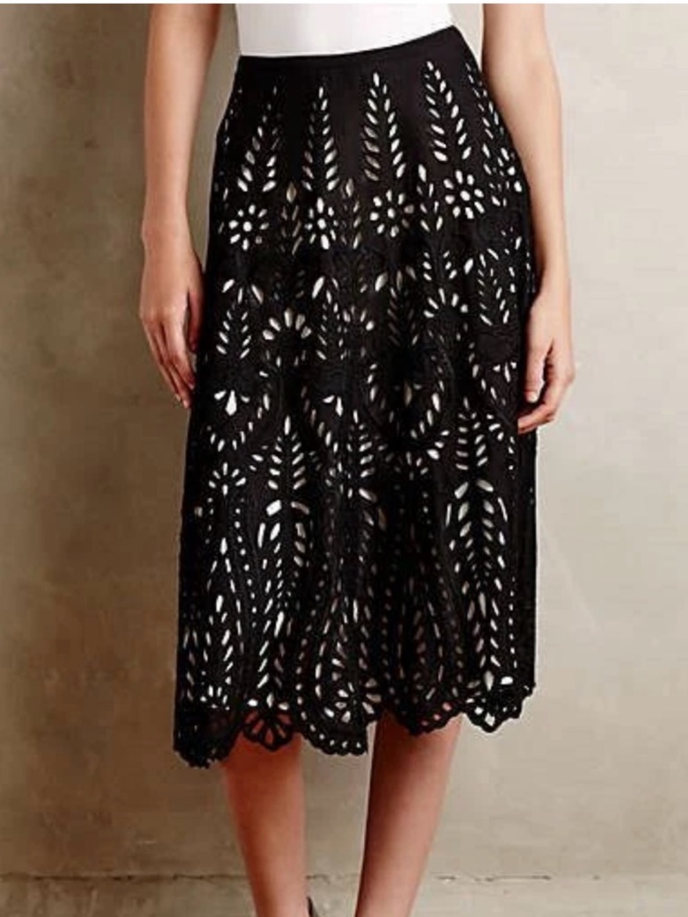 Kas New York Black and White Eyelet Lace Overlay Midi Skirt Size 6